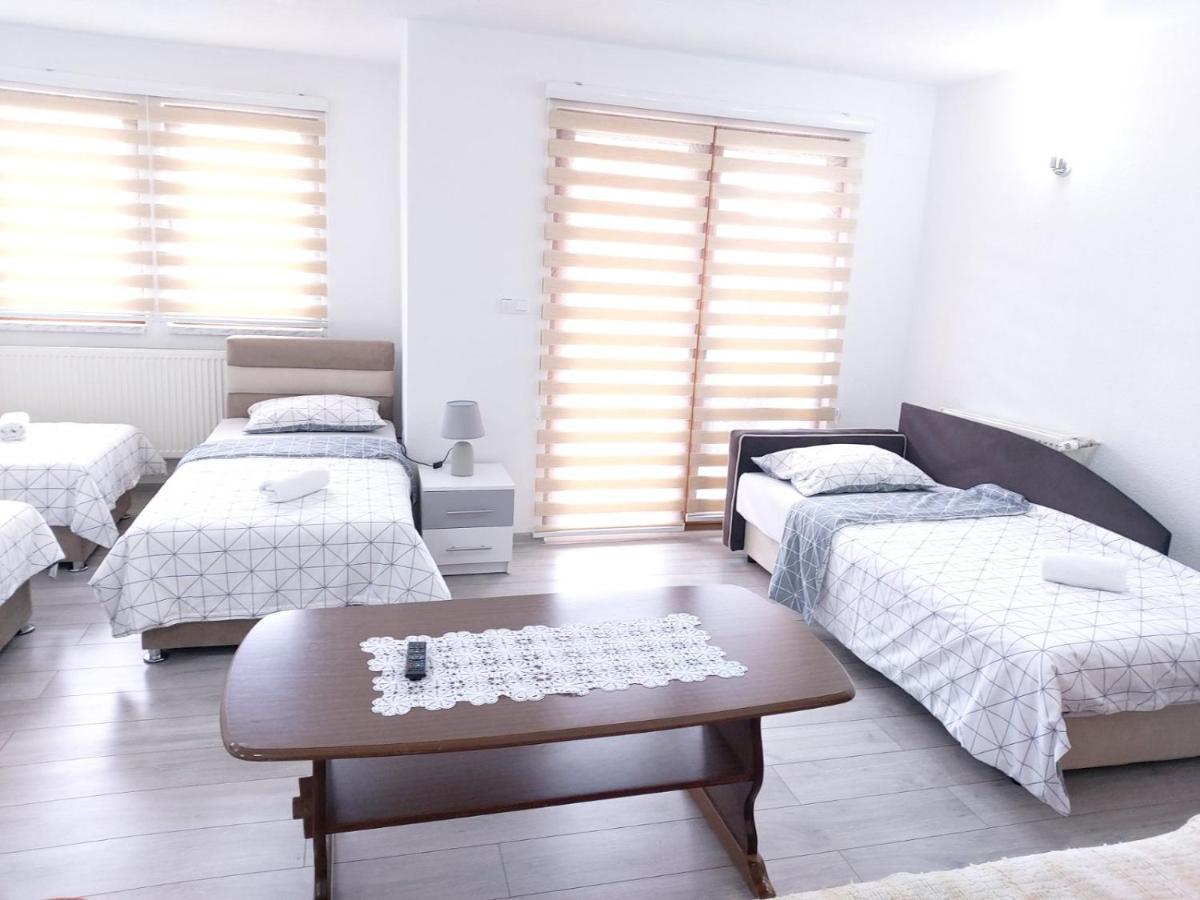 Guest House Ahmo Halilcevic Dubrave Gornje المظهر الخارجي الصورة